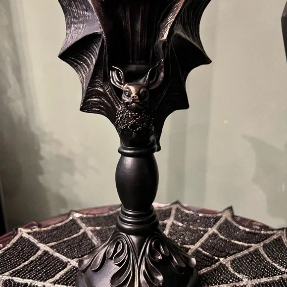 Bat Candle Holder - Picture 5 of 10